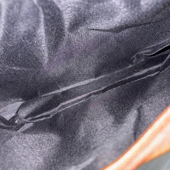 Fringed Tan Shoulder Bag New - Picture 4 of 4